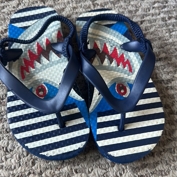 Bundle of 2 pairs of Toddler Sandals - Picture 4 of 5